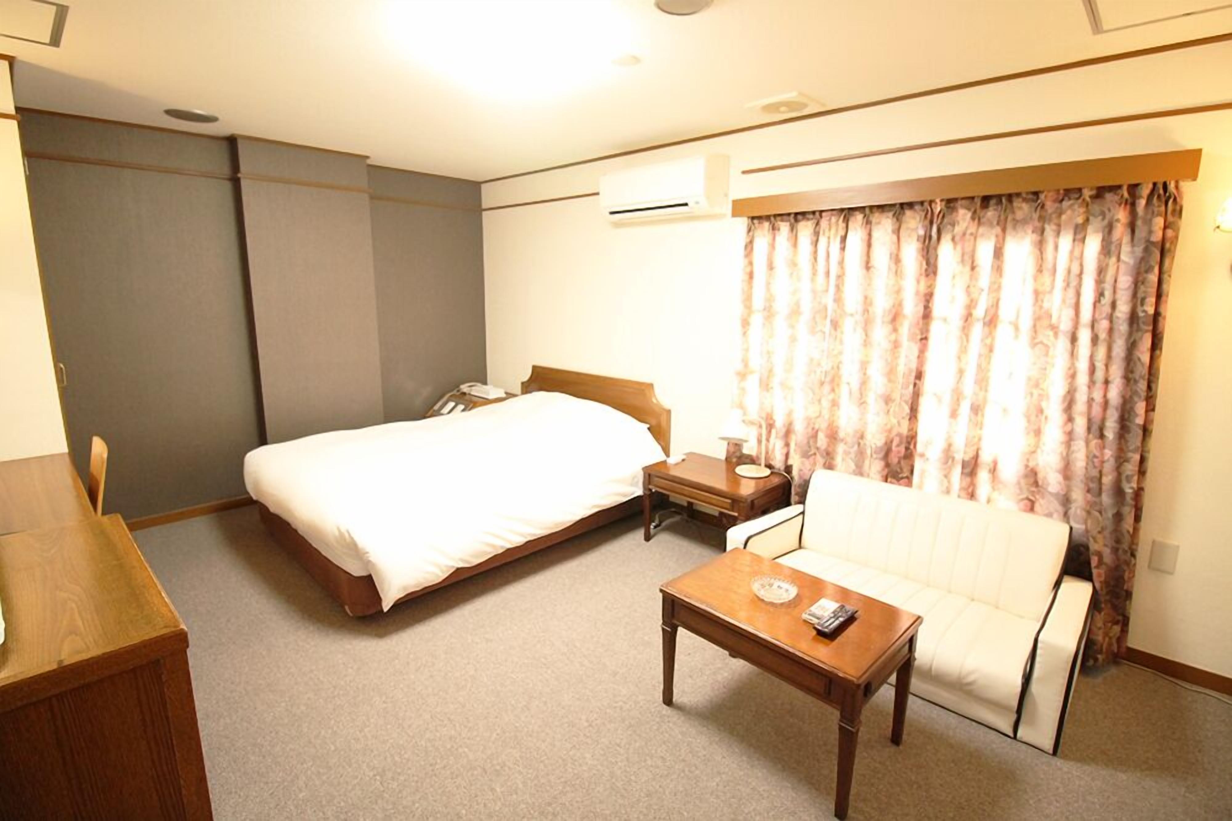 Shinjuku East Hotel, Tokyo